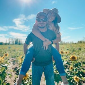 Meet your Posher, Hayley